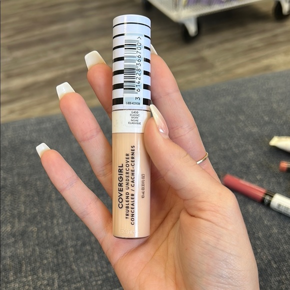 CoverGirl TruBlend Undercover Concealer - Classic Ivory - Picture 1 of 1